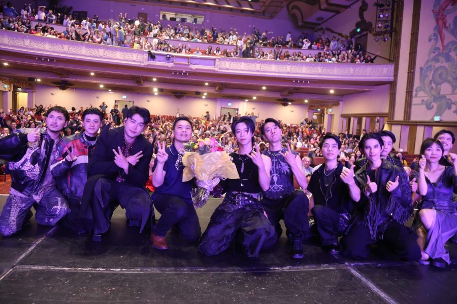 臺灣十鼓擊樂團紅木城震撼演出  千人捧場