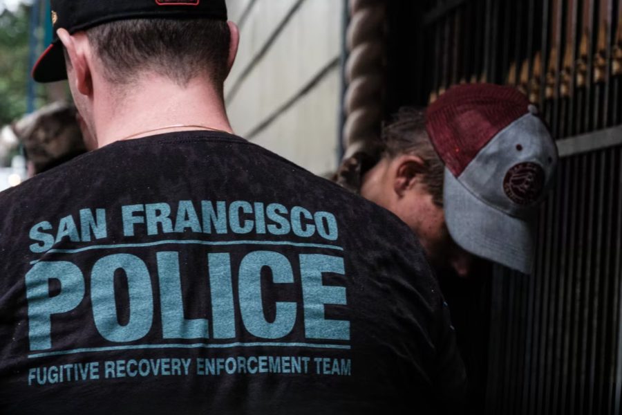 舊金山警局加強緝毒 一週逮捕70人 繳獲10磅毒品