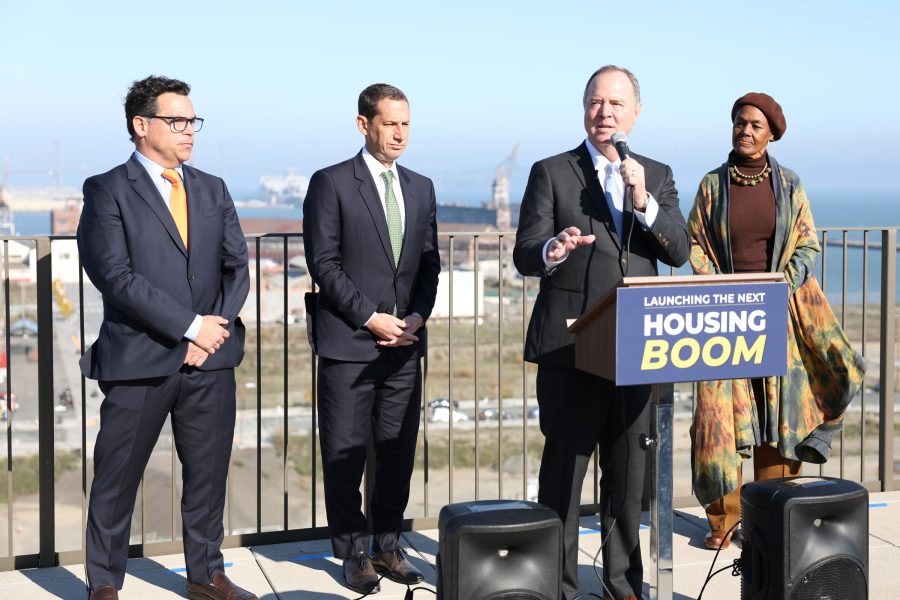 聯邦參議員提《住房繁榮法案》 獲舊金山市長支持
