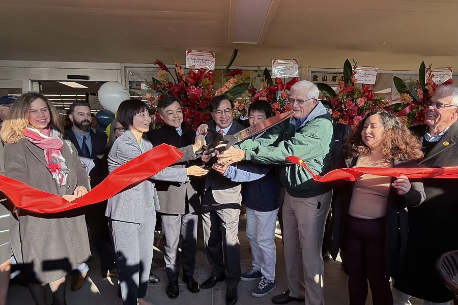 大阪超市福斯特城新店開幕 逾500人共襄盛舉