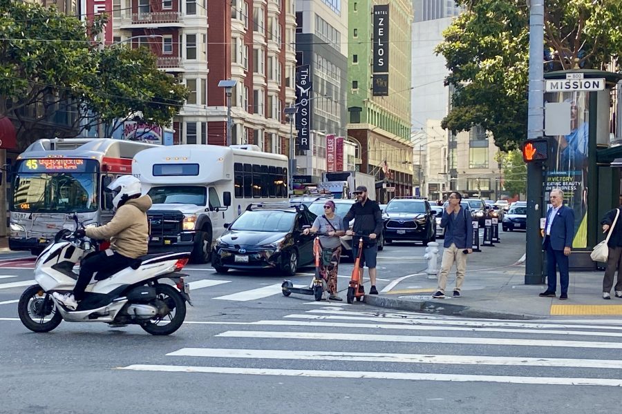 2026 年加州交通新法上路 駕駛人留意這些改變