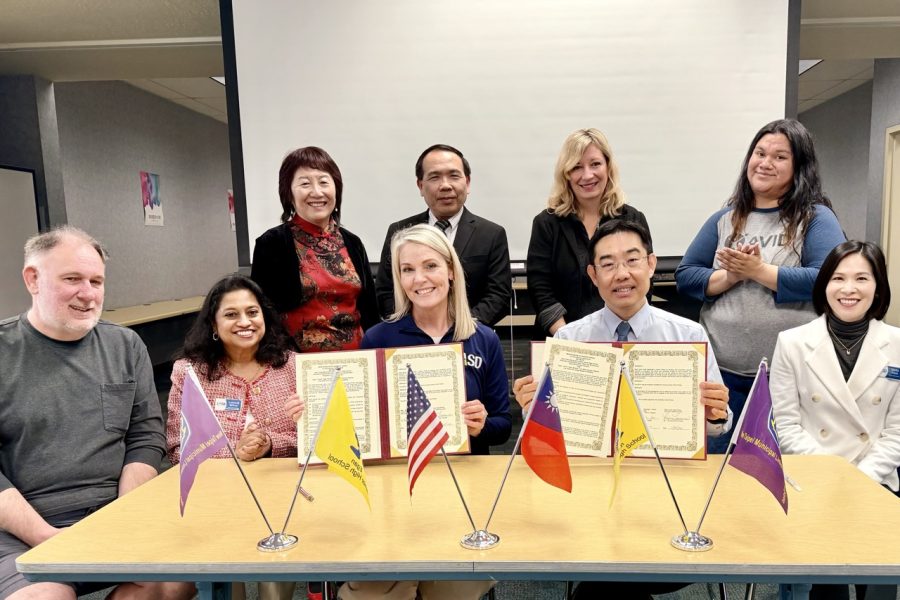 深化臺美校園交流 加州 Egan Junior High 與臺灣國中續簽姊妹校