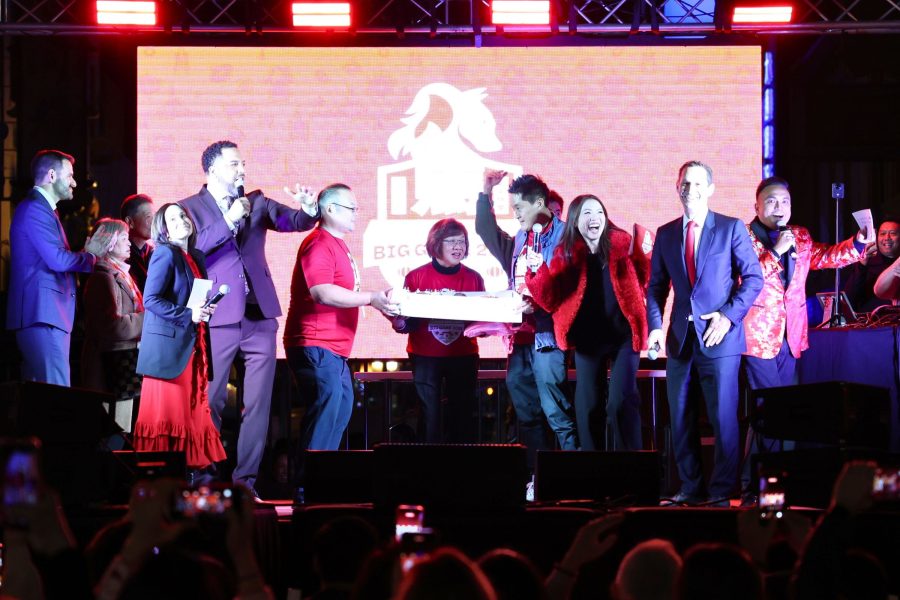 舊金山市長中國城慶生 全場合唱 助推超級碗盛事